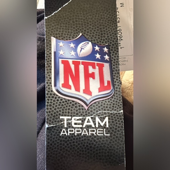 FOCO Men's NFL Team Logo Short Sleeve T-Shirt size Medium Cleveland Brown. - Picture 11 of 13